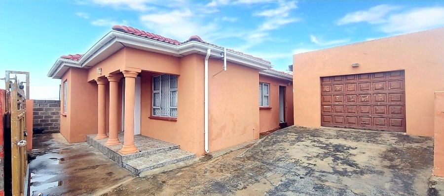 6 Bedroom Property for Sale in Mdantsane Nu 16 Eastern Cape